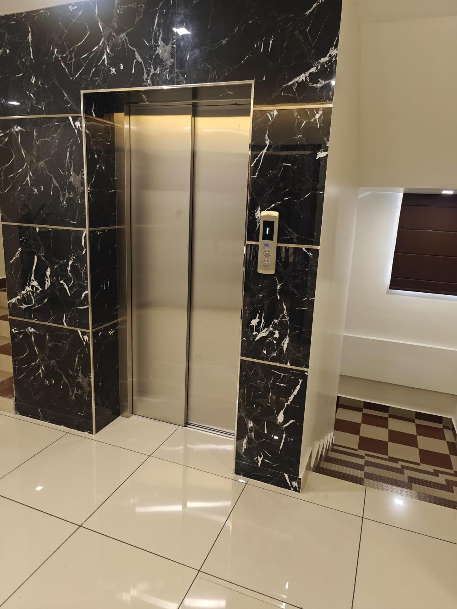 Gateway Residency Hotel Mannarakkat Buitenkant foto